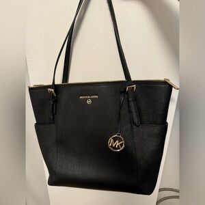 Michael Kors Charlotte Large Saffiano Leather Top-Zip Tote Bag